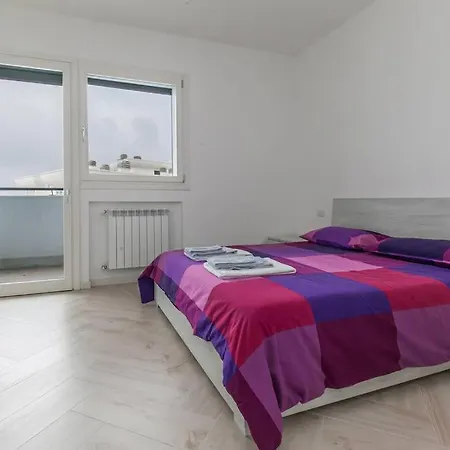 12th Floor Diamond Tower - 72 Daire *