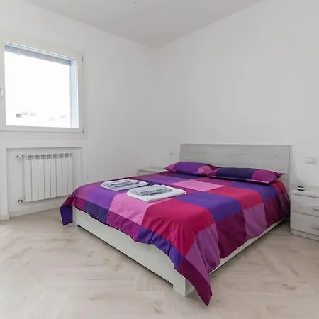 12th Floor Diamond Tower - 72 Daire