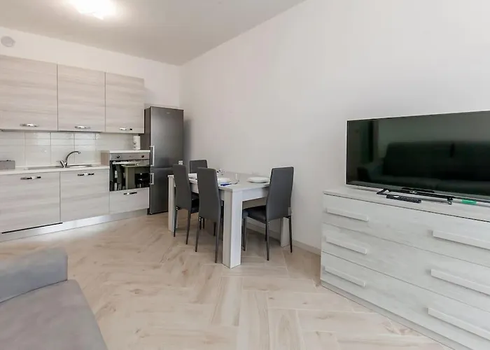 12th Floor Diamond Tower - 72 Apartment