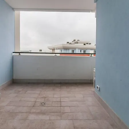 12th Floor Diamond Tower - 72 Apartamento *