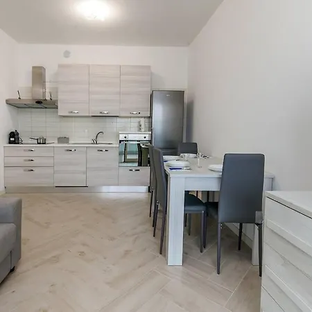 12th Floor Diamond Tower - 72 Μιλάνο