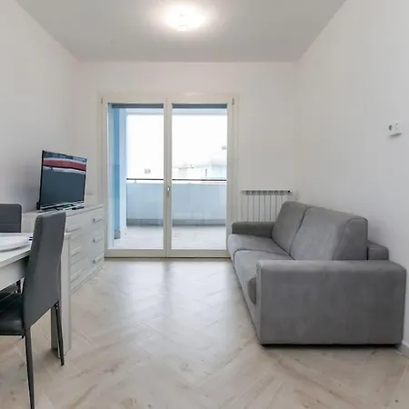 12th Floor Diamond Tower - 72 * Μιλάνο