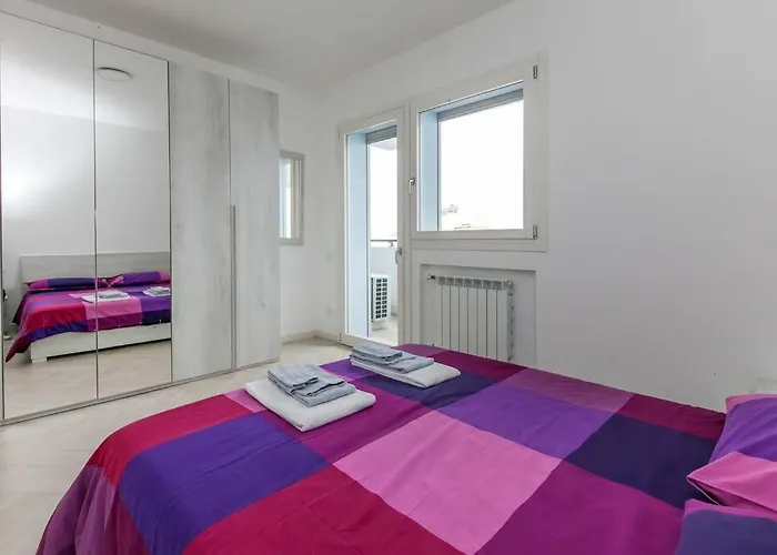 12th Floor Diamond Tower - 72 Apartament *